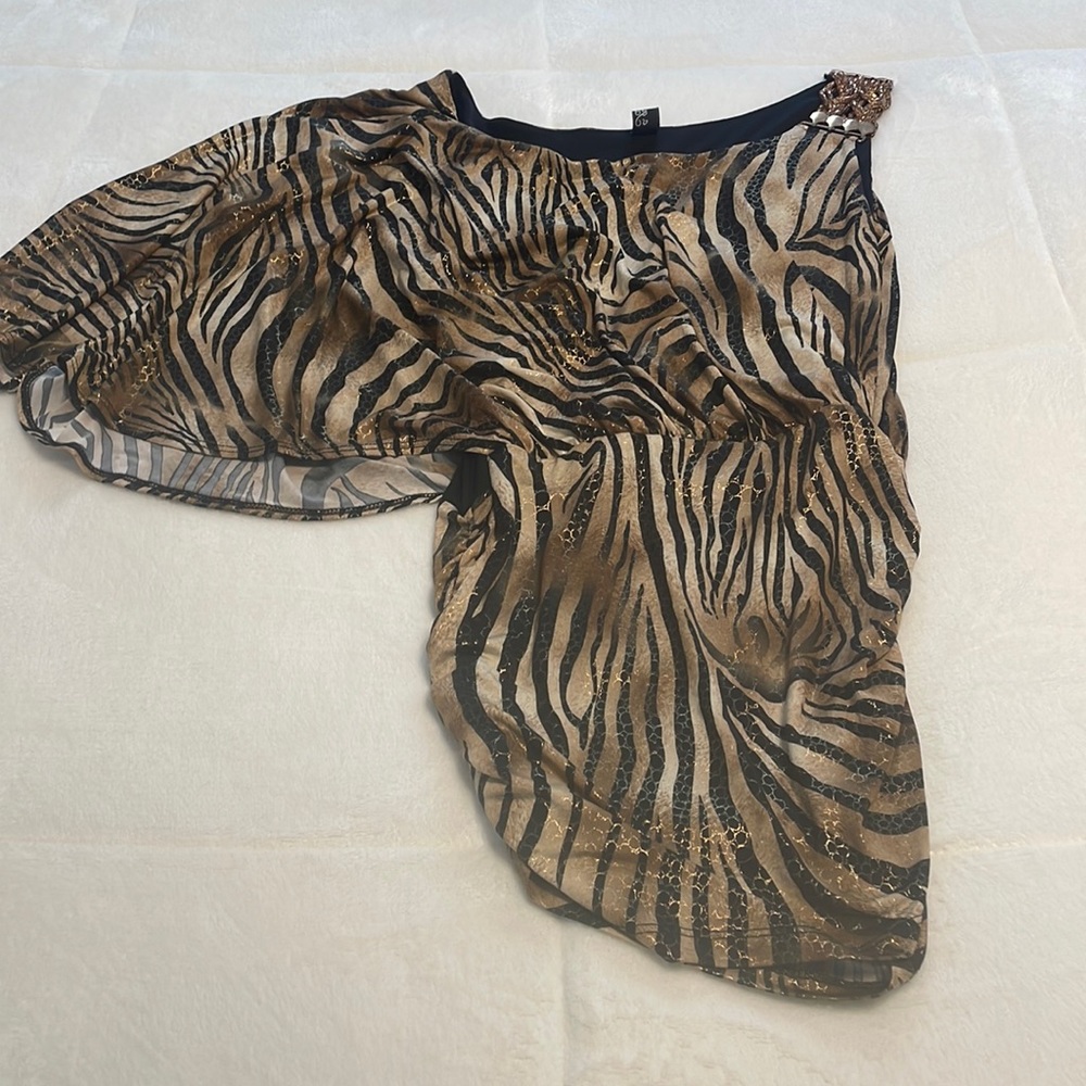 Small animal print blouse